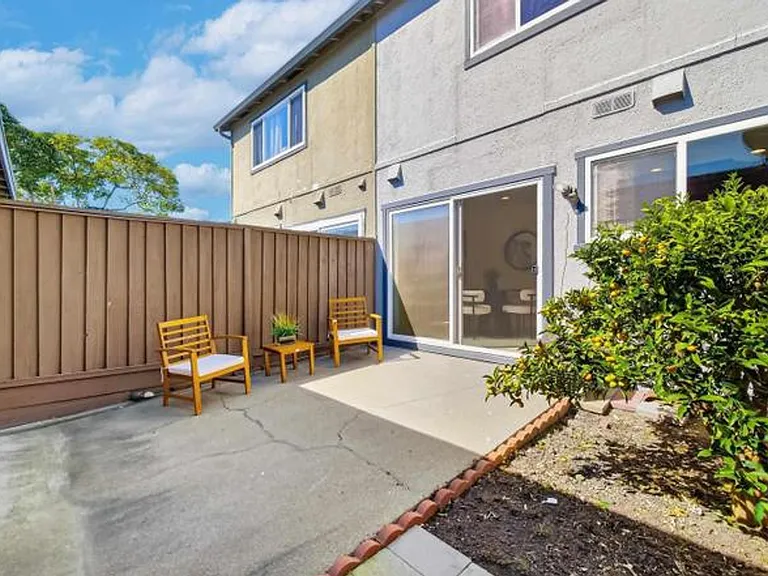 4636 Granada Way — Photo 24