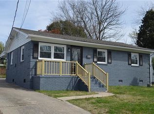 1211 Ardmore Dr, Greensboro, NC 27401