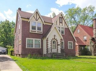 3910 Monticello Blvd, Cleveland Heights, OH 44121