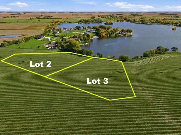 3000 Bright Shores Dr, Viborg, SD 57070
