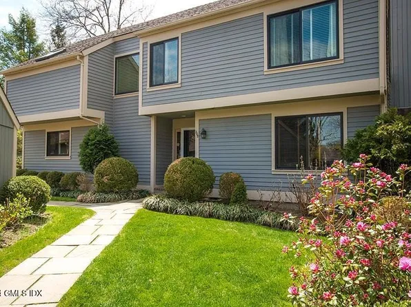 208 W Lyon Farm Dr #208, Greenwich, CT 06831