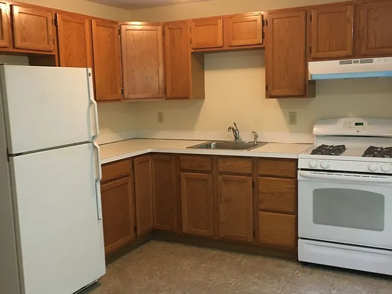 52 Village Green Rd — Photo 22