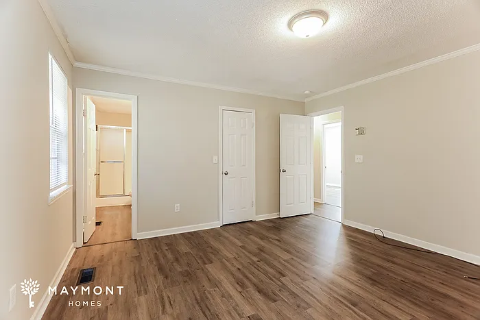 4345 Morningside Dr — Photo 6