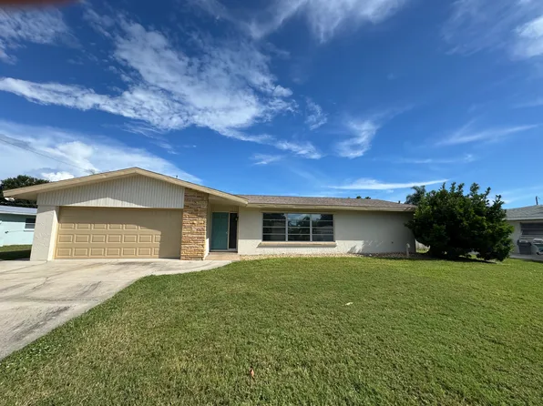 2528 Waneta Dr, Sarasota, FL 34231
