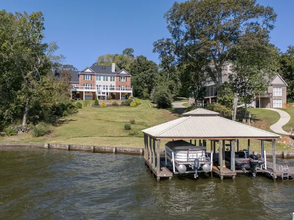 620 River Oaks Dr, Cropwell, AL 35054