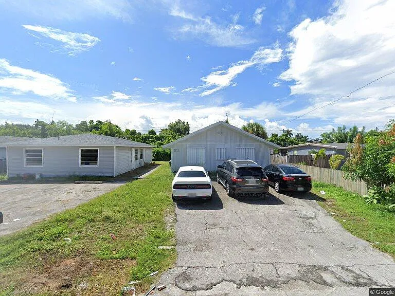 1596 Cypress Dr #1A — Photo 1