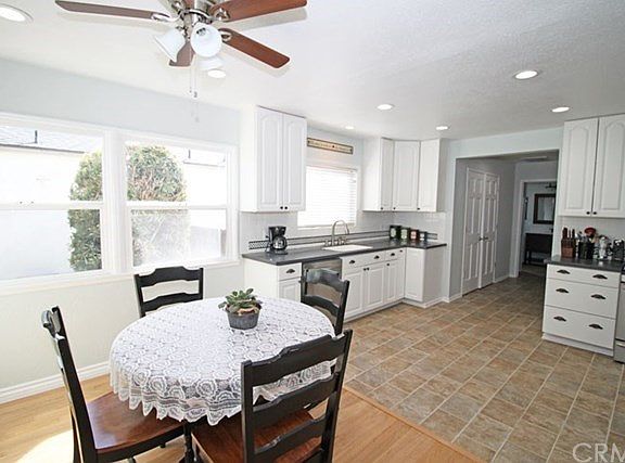 3rd image of 4649 Coldbrook Ave