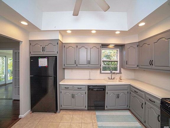 3rd image of 545 Richland Blvd