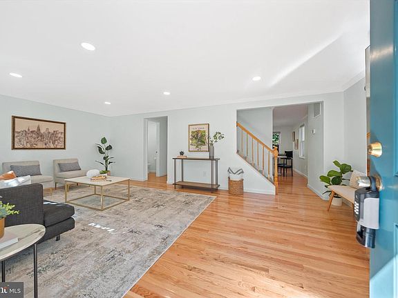 2nd image of 9329 Bentridge Ave