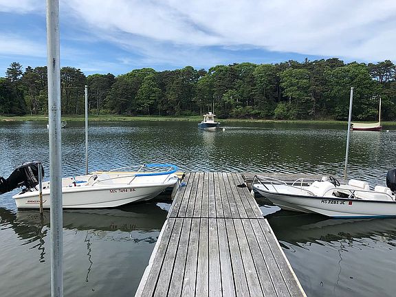 Association Dock
