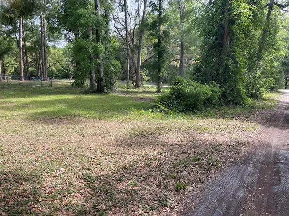 14960 NW 76th Ter, Trenton, FL 32693