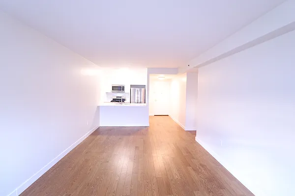 Rented by A&E Real Estate Management | media 8