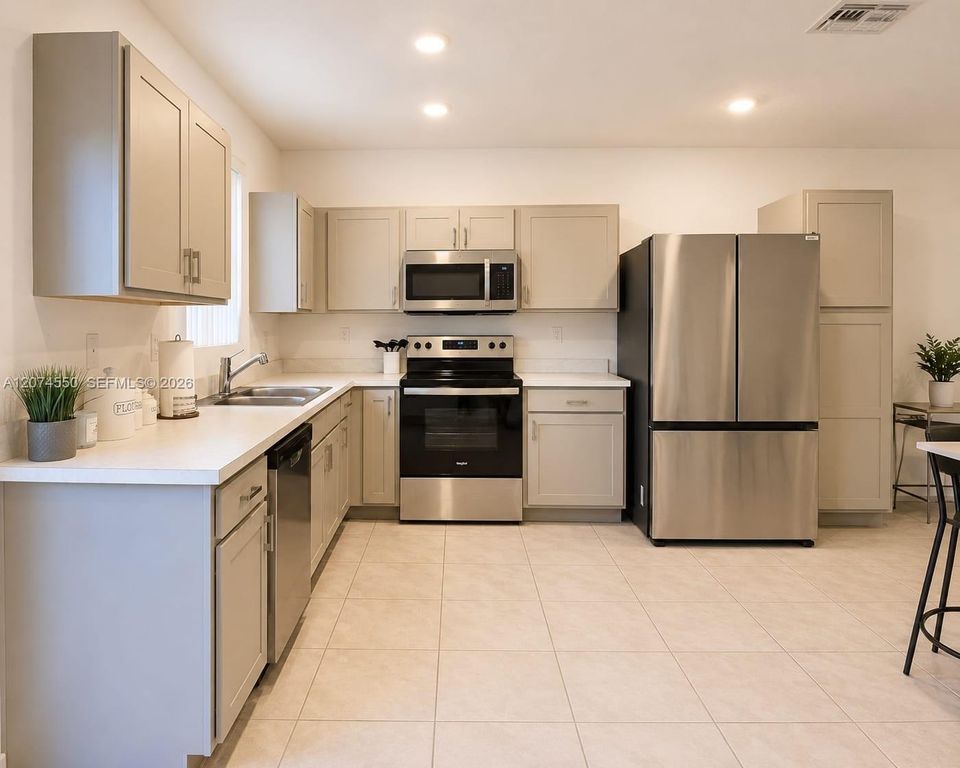 364 NW 8th Ct #364, photo 4
