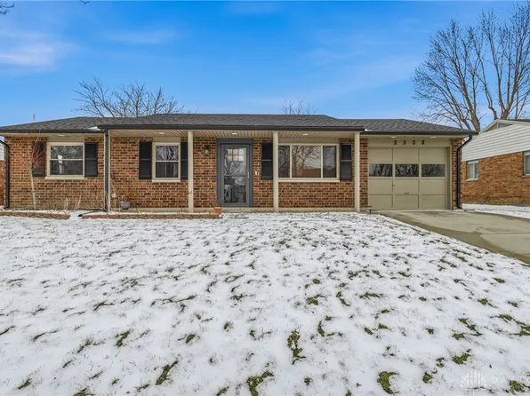 2508 Foxchase Ct W, Troy, OH 45373