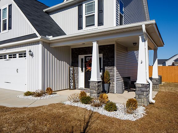 3rd image of 5333 Debut Ave