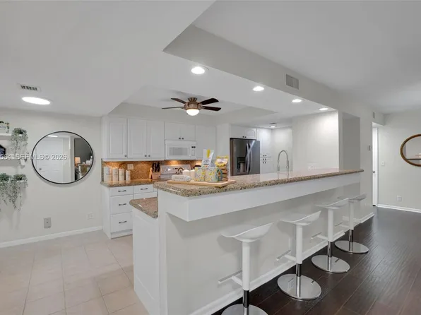 500 Egret Cir APT 8403, Delray Beach, FL 33444