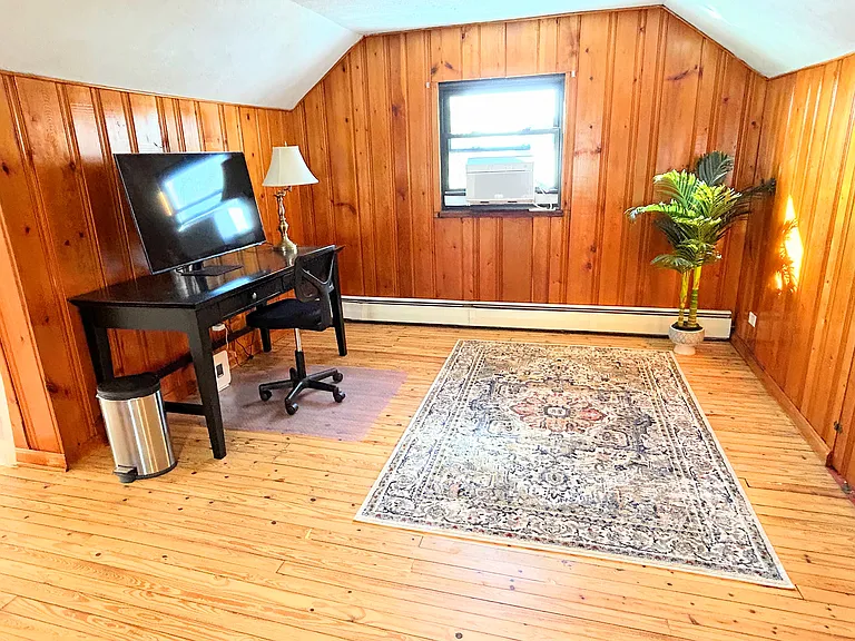 7716 Kenilworth Ave — Photo 16