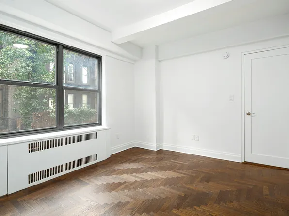 330 East 79th Street image 18 of 24
