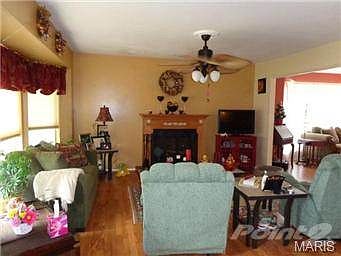 4th image of 3835 Kentucky Derby Dr