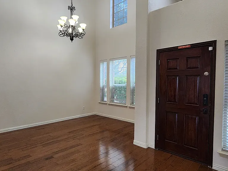 5604 Belton Ln — Photo 43