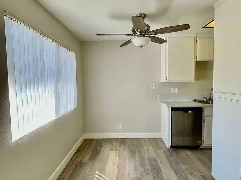 7531 Knott Ave — Photo 6