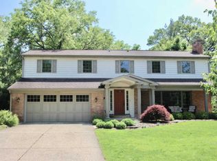 2310 Oakwood Dr SE, East Grand Rapids, MI