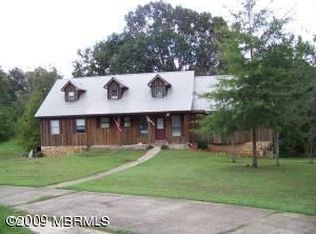 8177 Oak Ridge Pl, Meridian, MS 39305