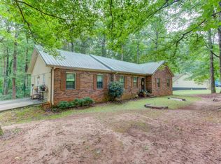 985 Honeysuckle Trl, Winder, GA 30680