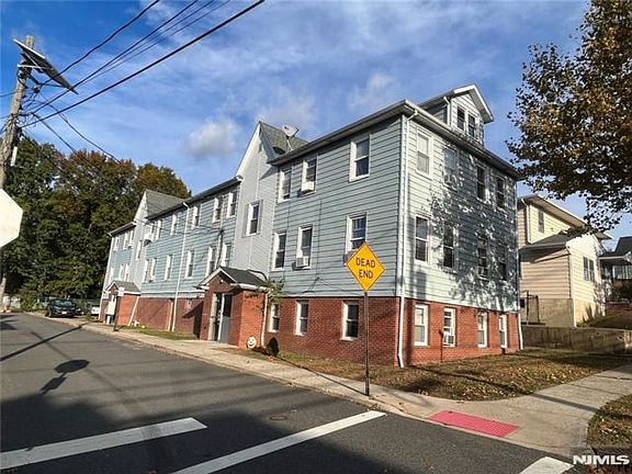 2nd image of 407 Kingsland Ave