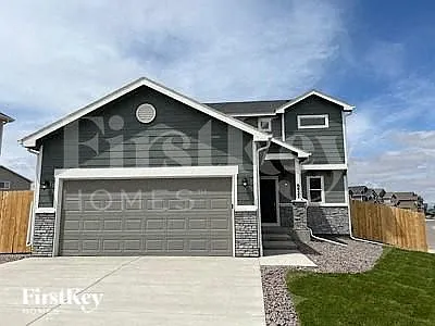 3 bed, 2.5 bath, 1383 sqft, $2,215 — Photo 1