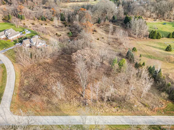 5100 Birch Ln, Davisburg, MI 48350