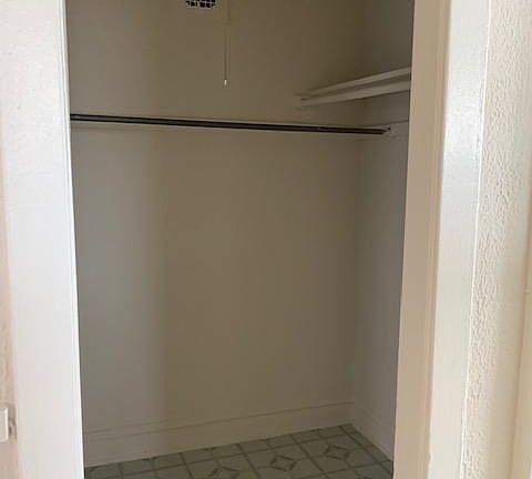 2nd image of 6604 N Ashland Ave APT 2H