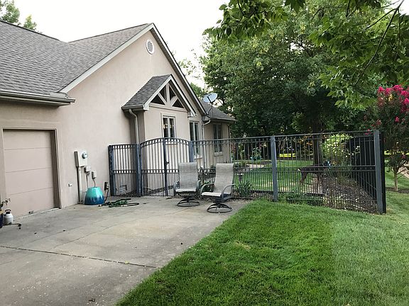 3rd image of 6365 Saint Andrews Dr