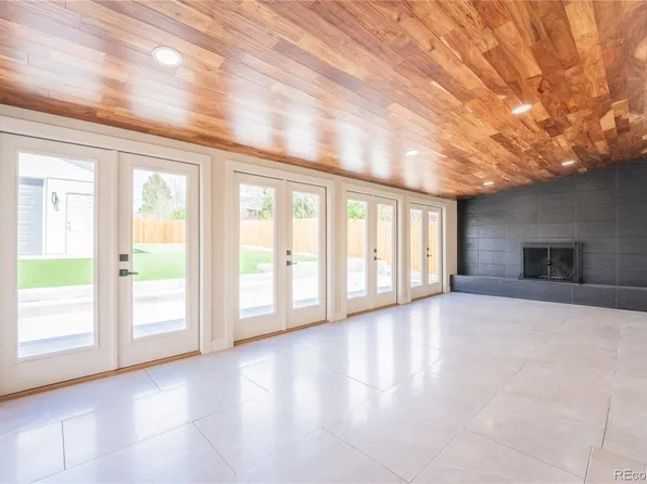 6935 W 16th Avenue, Lakewood, CO 80214