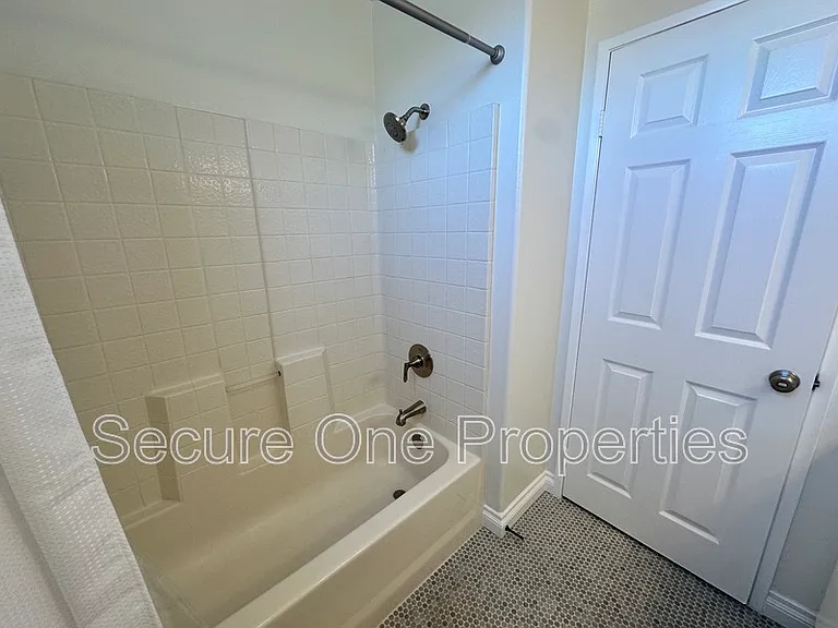 1740 Amarelle St — Photo 30
