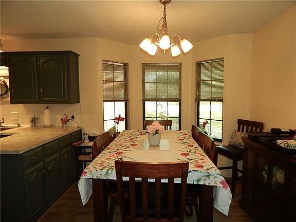 5th image of 101 Alice Cir