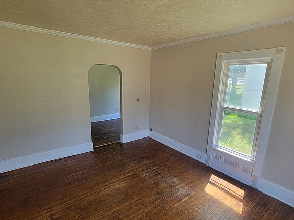 3rd image of 4110 Cleveland Ave #0