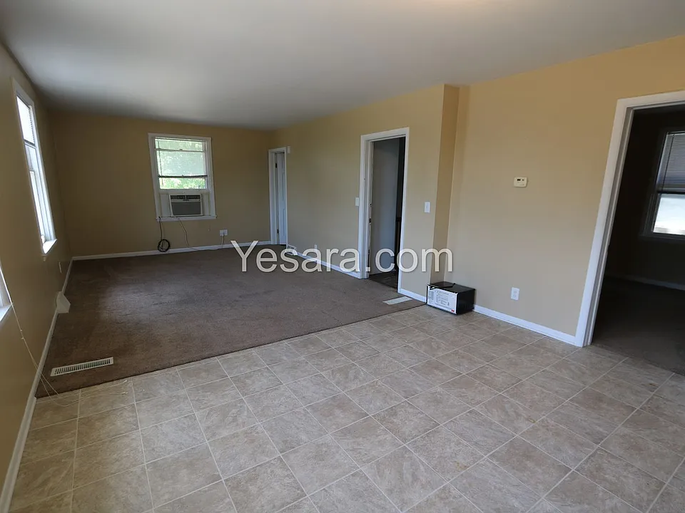 900 and 902 N 4th St
