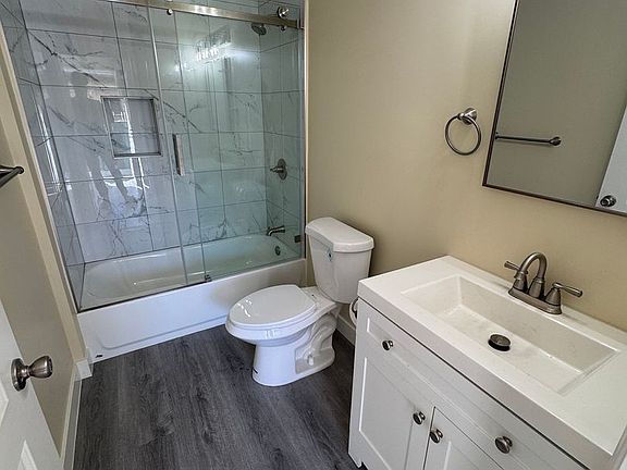 5th image of 754 E 84th Pl #5