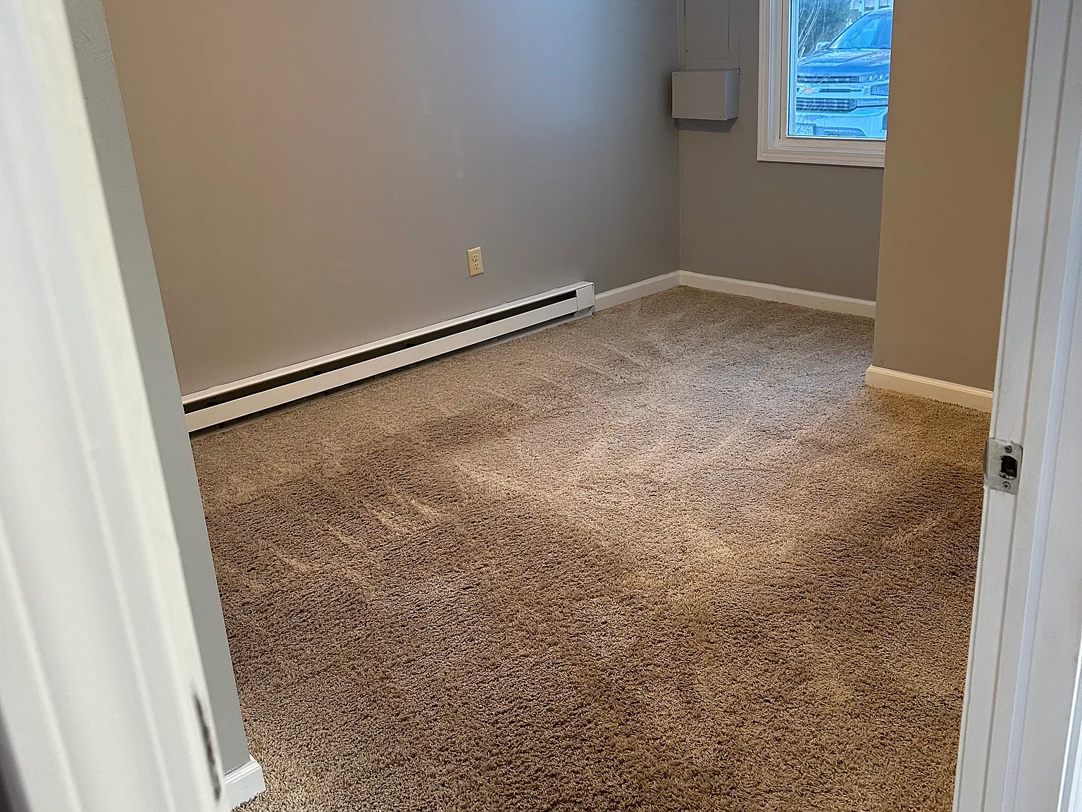 1 bed, 700 sqft, $1,400 — Photo 4