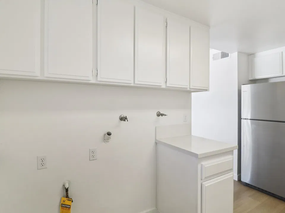 Apt E