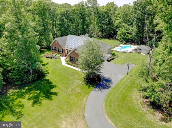 5978 Clairemont Dr, Owings, MD 20736