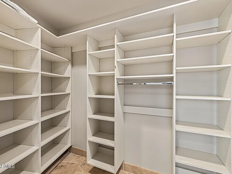 8406 E Calle Buena Vis — Photo 35