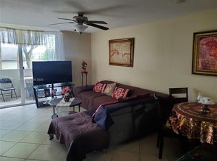 10000 NW 80th Ct APT 2236, Hialeah Gardens, FL 33016