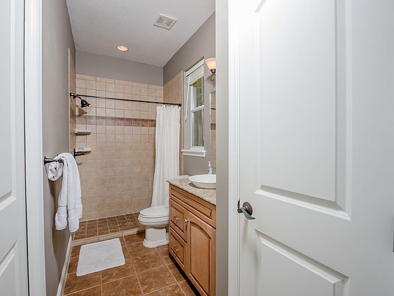 Second Guest Bathroom