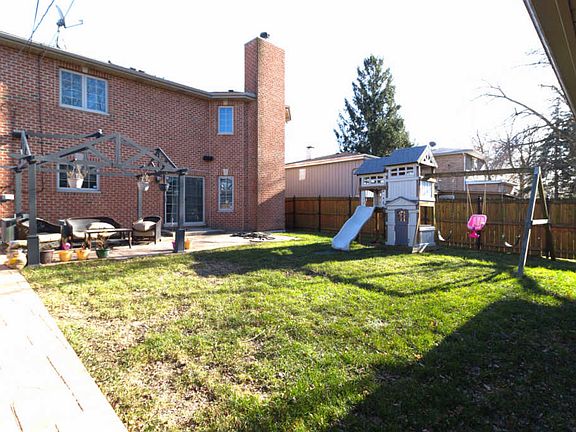 5th image of 12826 Clinton Ave