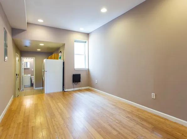 1745 Willington St Unit 2F, Philadelphia, PA 19121