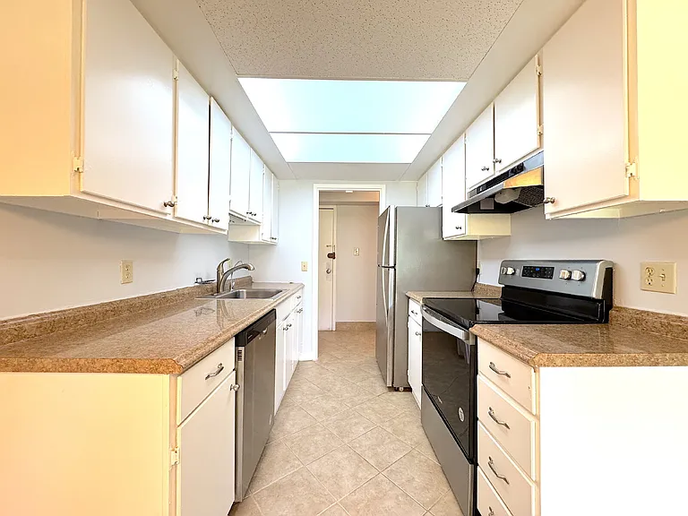 11606 Stoneview Sq #1B — Photo 7