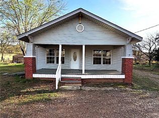 210 E Brown St, Paris, AR 72855