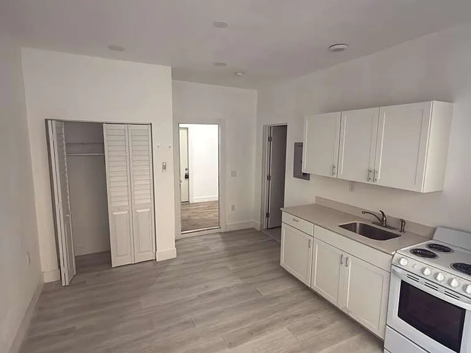 Studio $1,400/mo & 1/1 $1,600/mo, newly renovated in Miami! / Estudio $1,400/mes y 1/1 $1,600/mes...